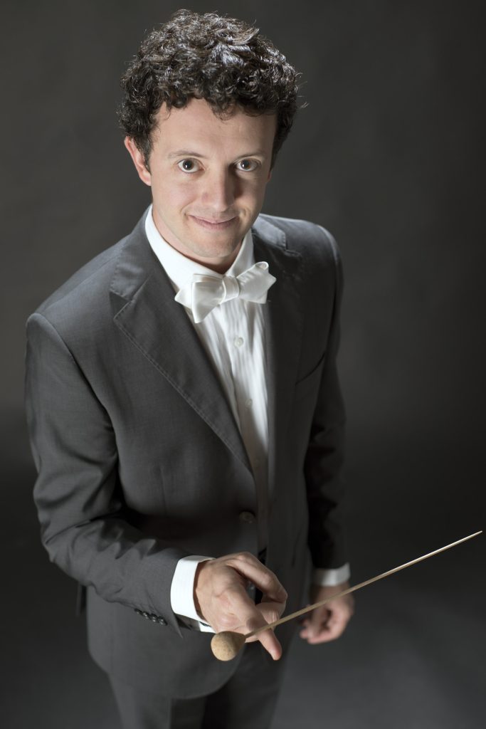 Thiago Tiberio vertical